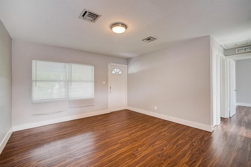 FROST PARK - Residential