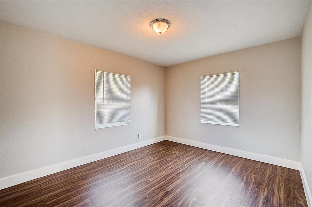 FROST PARK - Residential