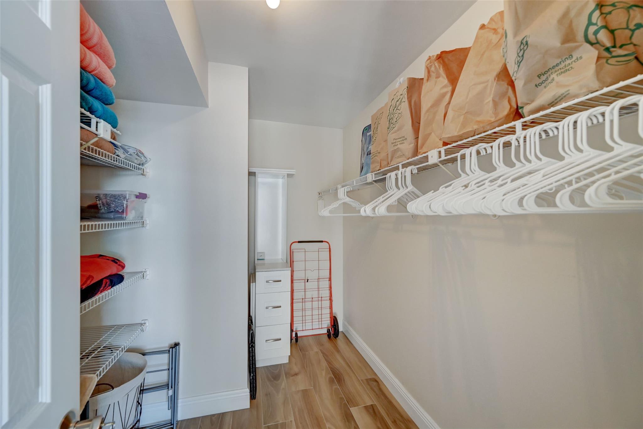 Silver Thatch Atlantic Pl - Residential Lease