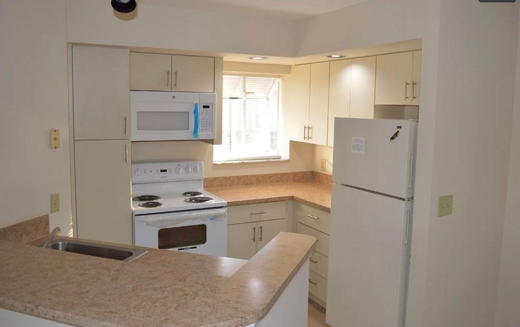 Photo of 3310 N Pinewalk Drive #1811, Margate, FL 33063 (MLS # F10407764)