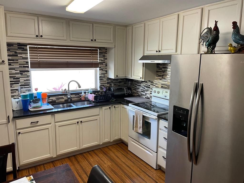 Photo of 1405 Ponce De Leon Prado, Fort Pierce, FL 34982 (MLS # R10703294)