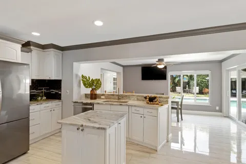 1351 SE 7 Avenue, Pompano Beach, FL MLS: R11070662