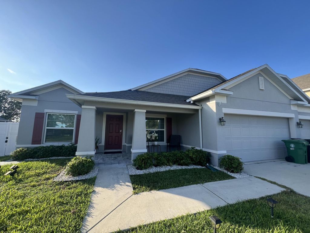 Photo of 189 NE Jettie Terrace, Port Saint Lucie, FL 34983 (MLS # R11002347)
