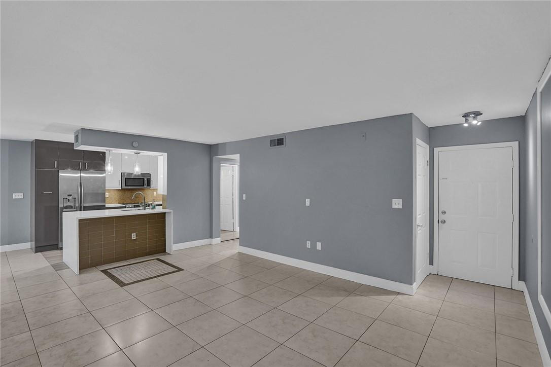 Sailboat Pointe - Residential