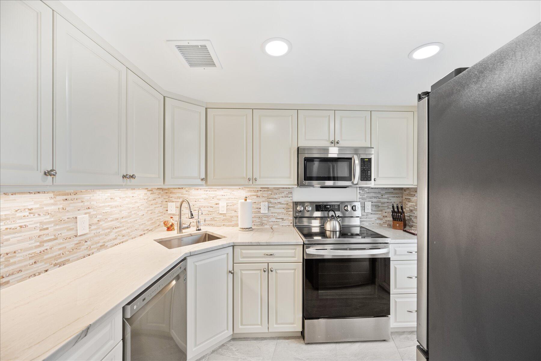 Hamilton House - Residential Lease