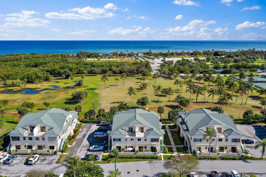 Photo of 350 BELLA VISTA Court N #50, Jupiter, FL 33477 (MLS # B26067008)