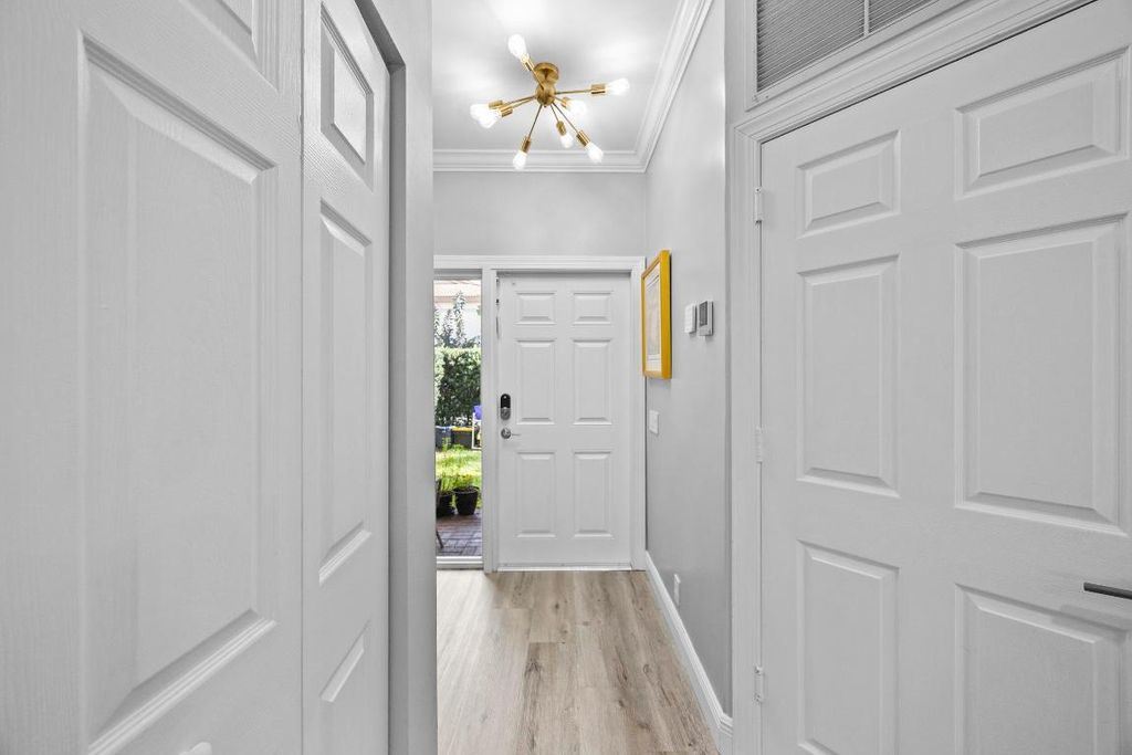 Photo of 6822 Via Regina, Boca Raton, FL 33433 (MLS # R11145968)