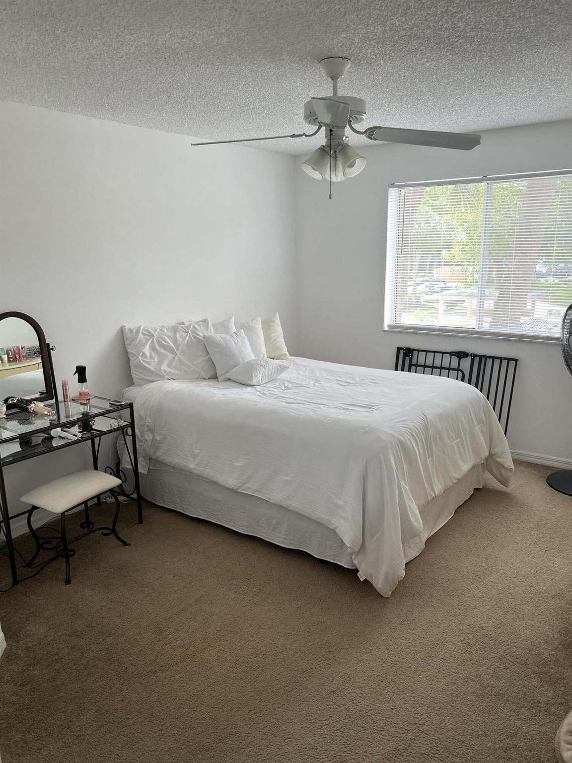 STERLING VILLAGES OF PALM BEACH LAKES CONDO - Residential