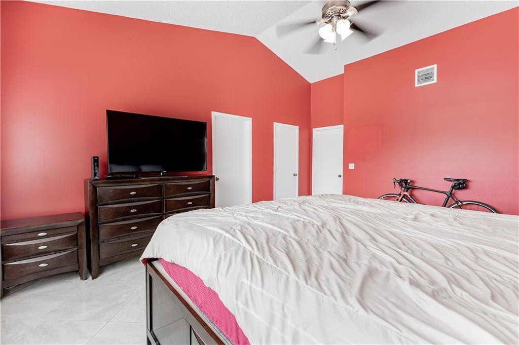 ROYAL PALM SOUTH SEC 2 - Residential Lease