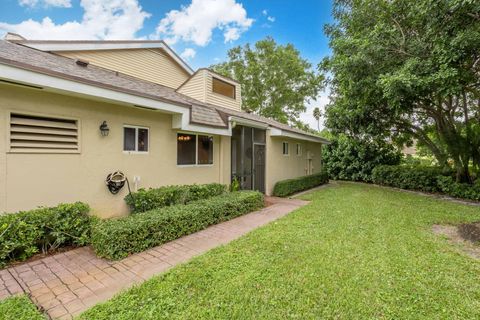 A home in Lake Worth