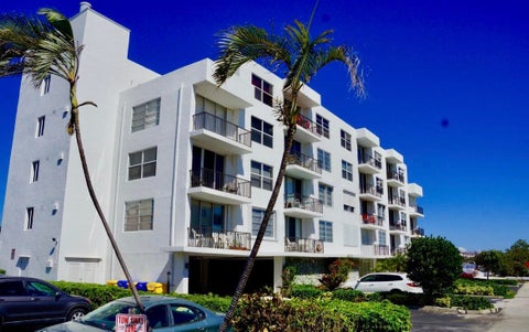 Property photo of 301 Croton Avenue 407, Lantana, FL 33462