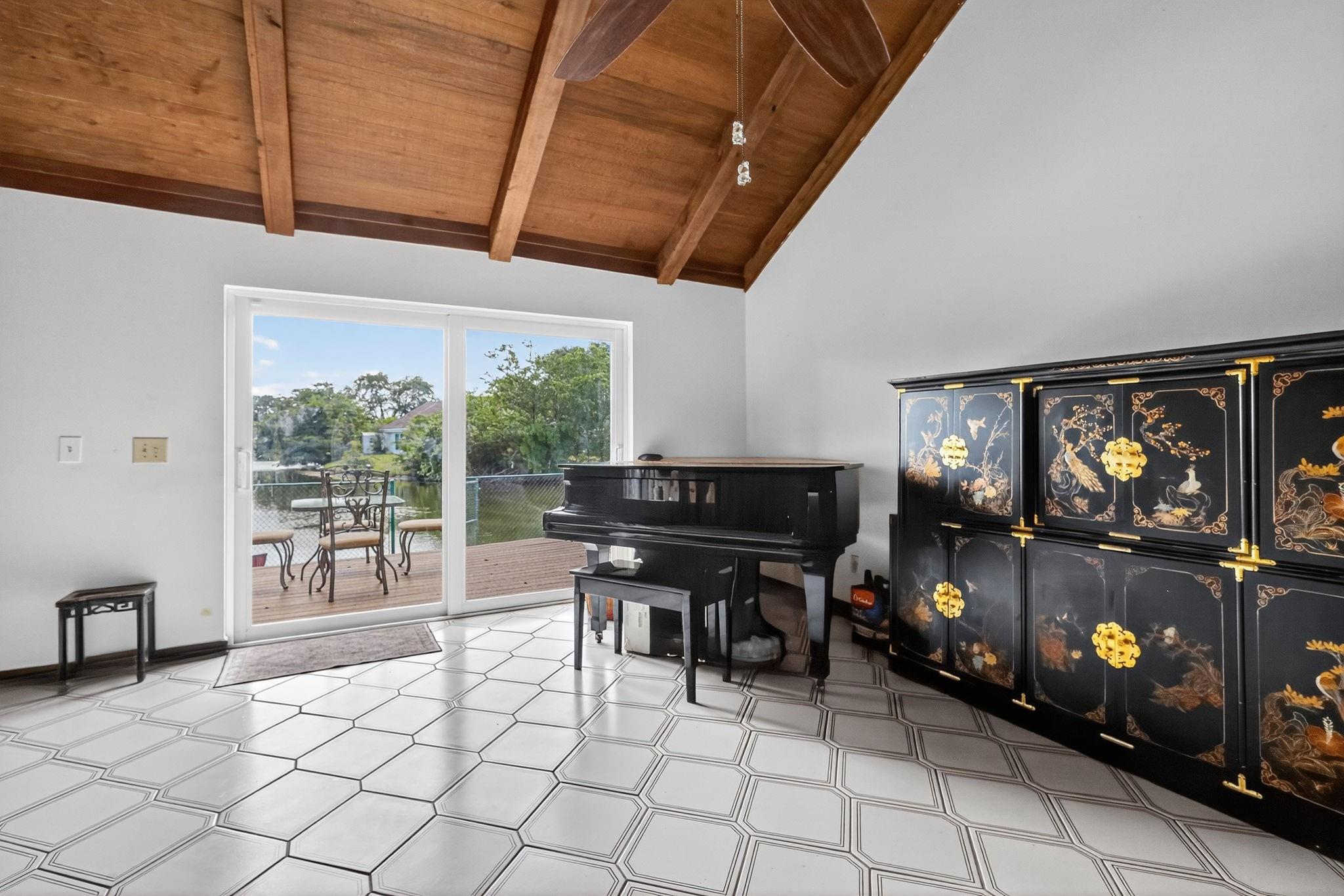 Turtle Bay 98-14 B - Residential