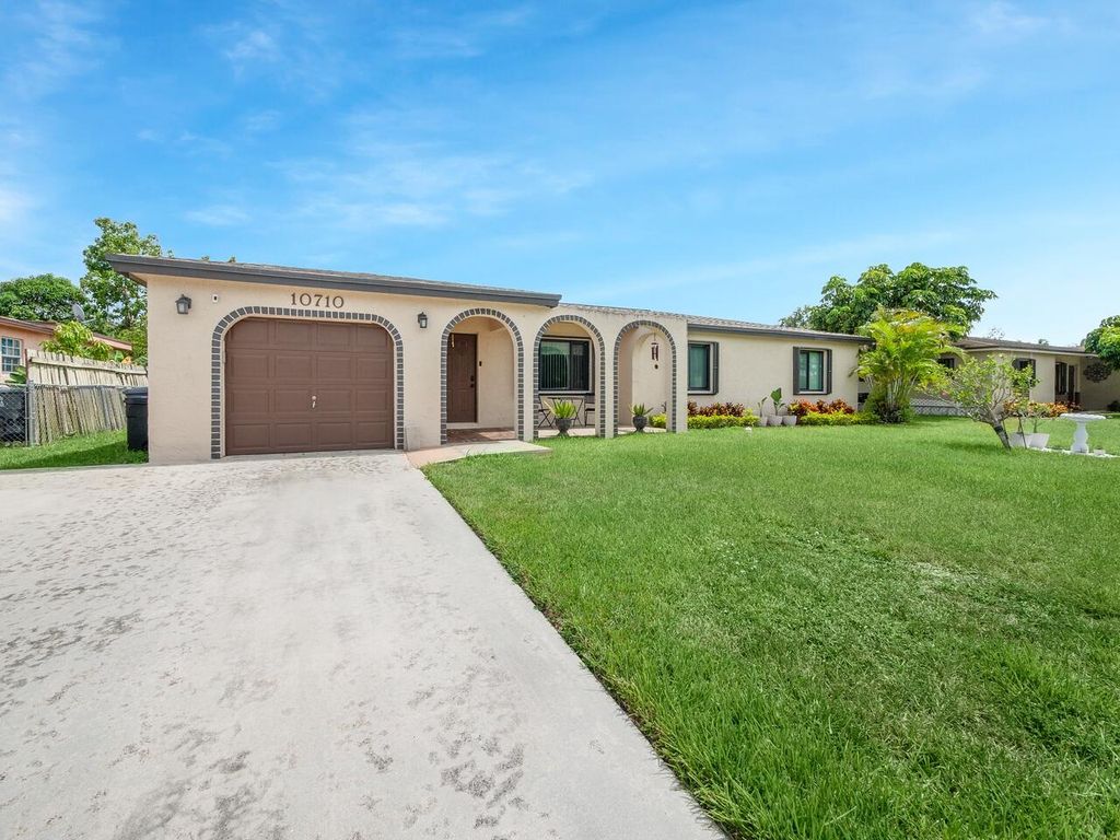 Photo of 10710 Ember Street St, Boca Raton, FL 33428 (MLS # R10807845)