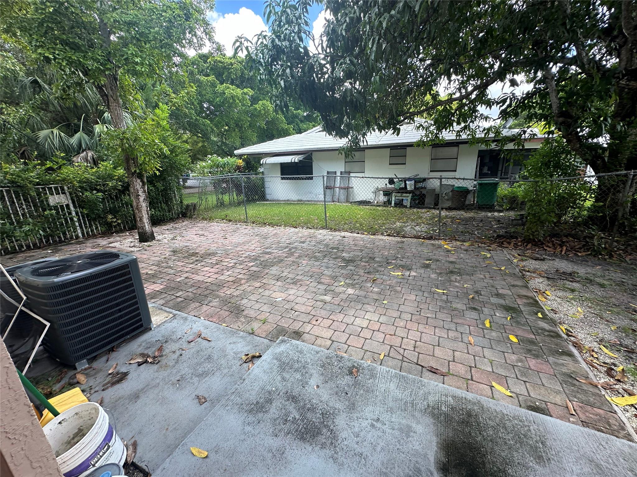 Castlewood 71-37 B - Residential Lease