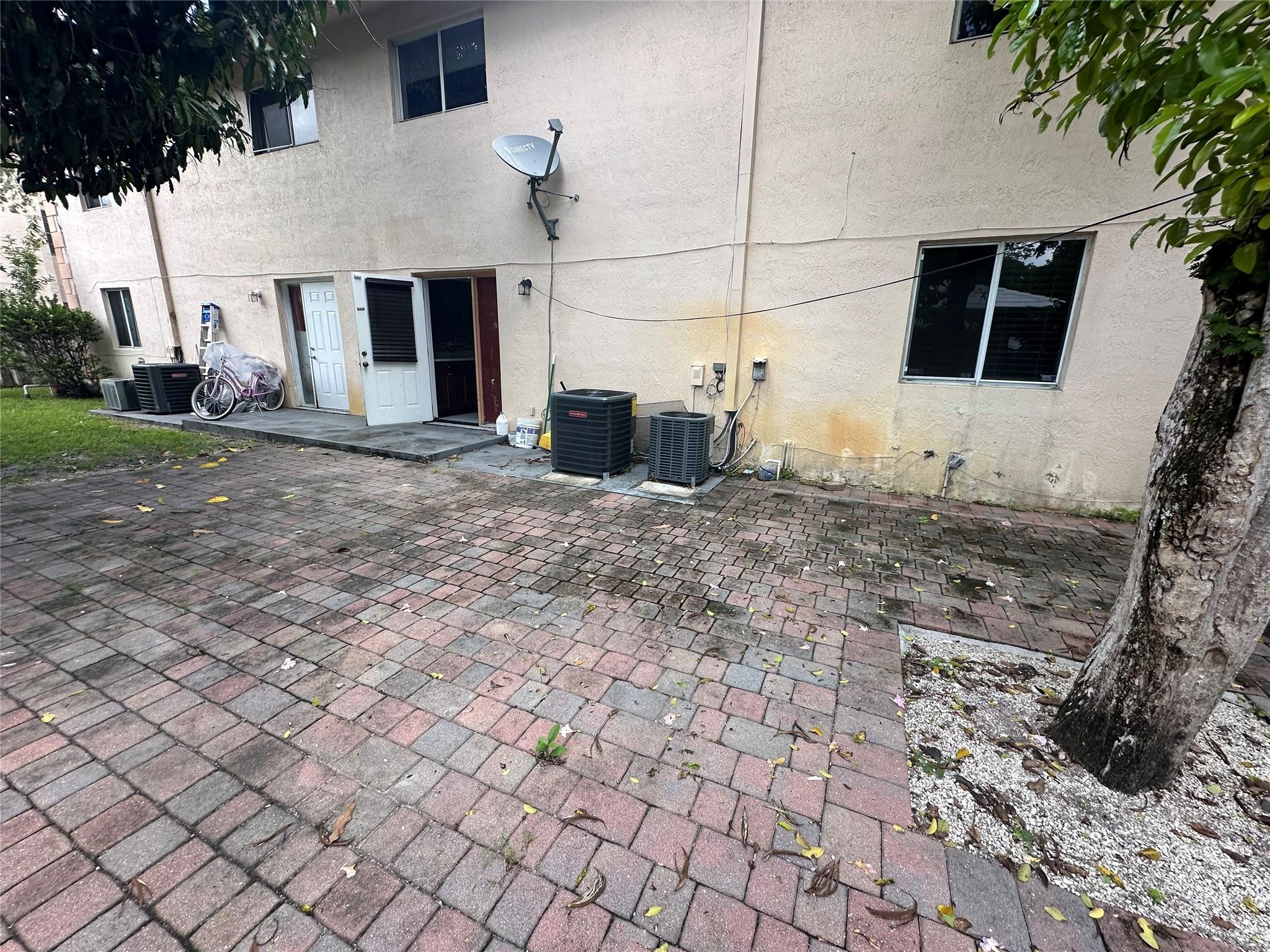 Castlewood 71-37 B - Residential Lease