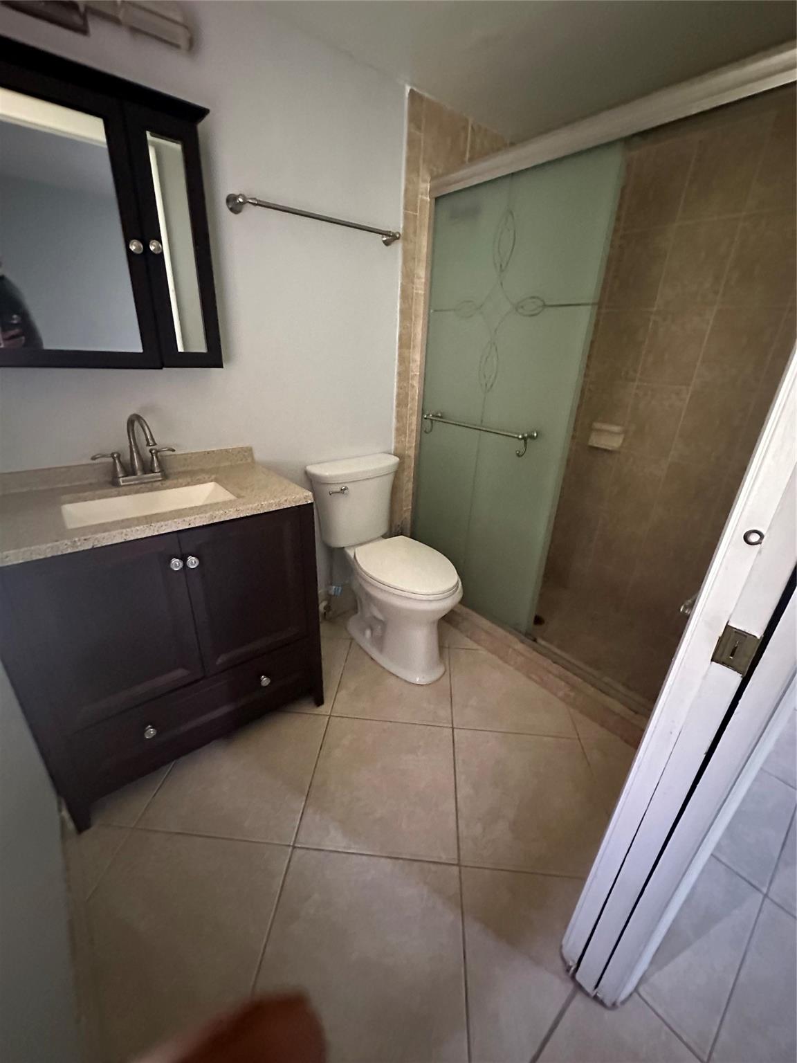 Castlewood 71-37 B - Residential Lease