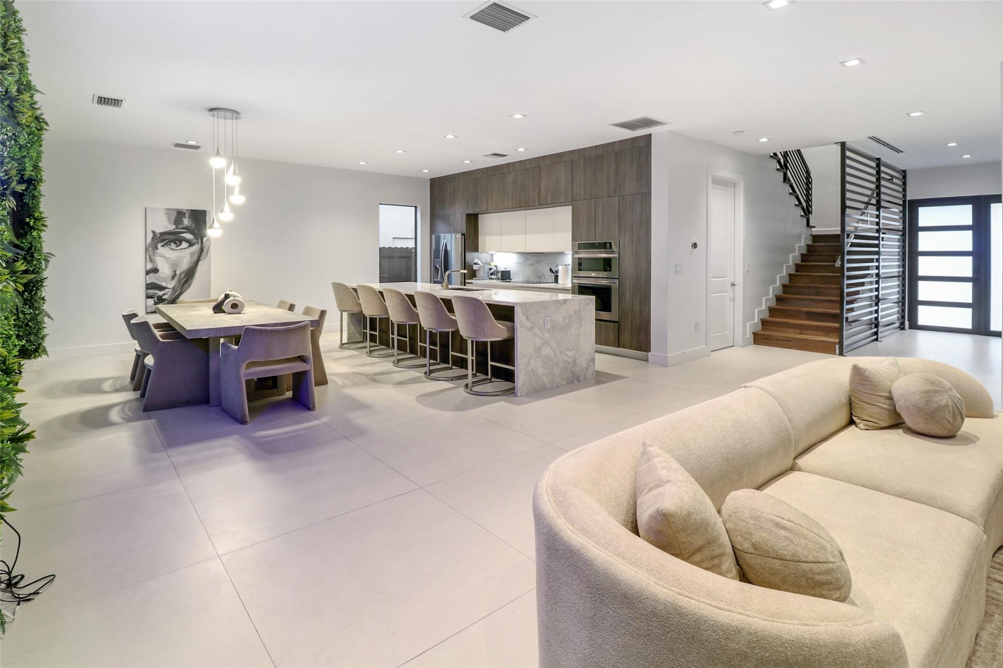 RIVERSIDE ADD AMEN PLAT - Residential