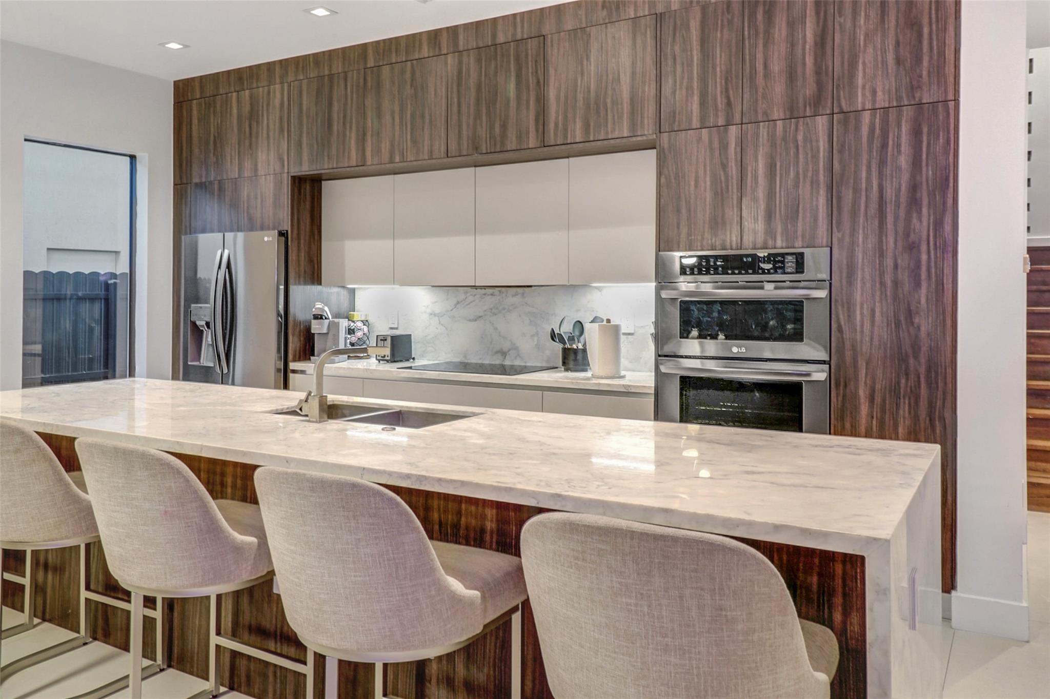 RIVERSIDE ADD AMEN PLAT - Residential