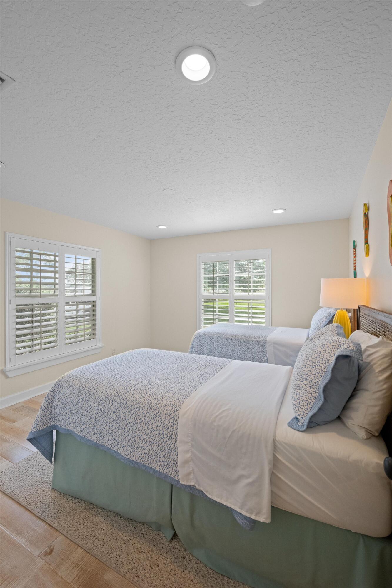 PALM BEACH POINT - Residential