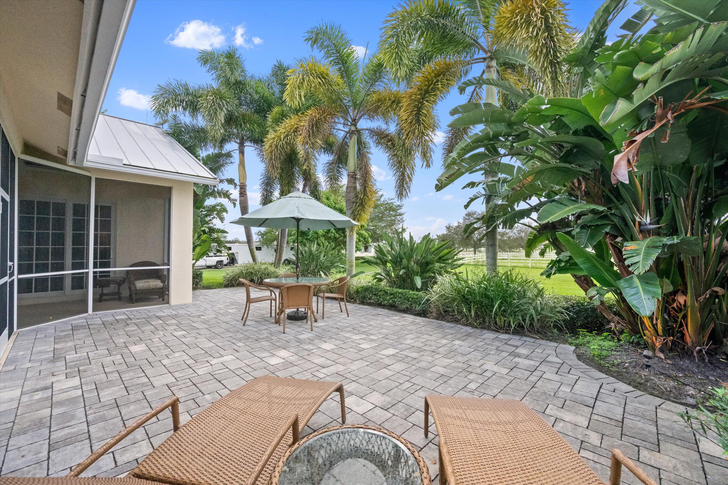 PALM BEACH POINT - Residential