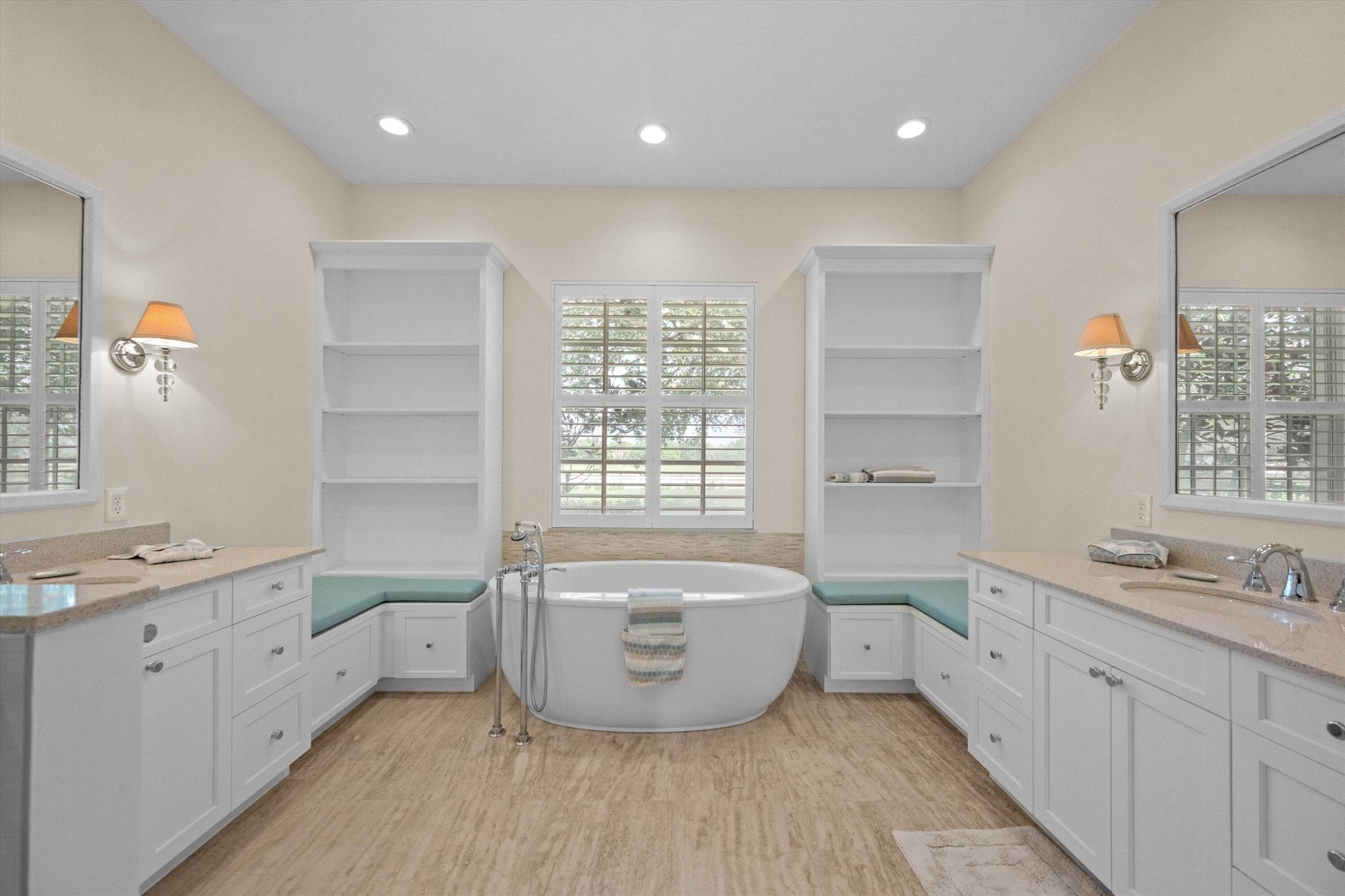 PALM BEACH POINT - Residential