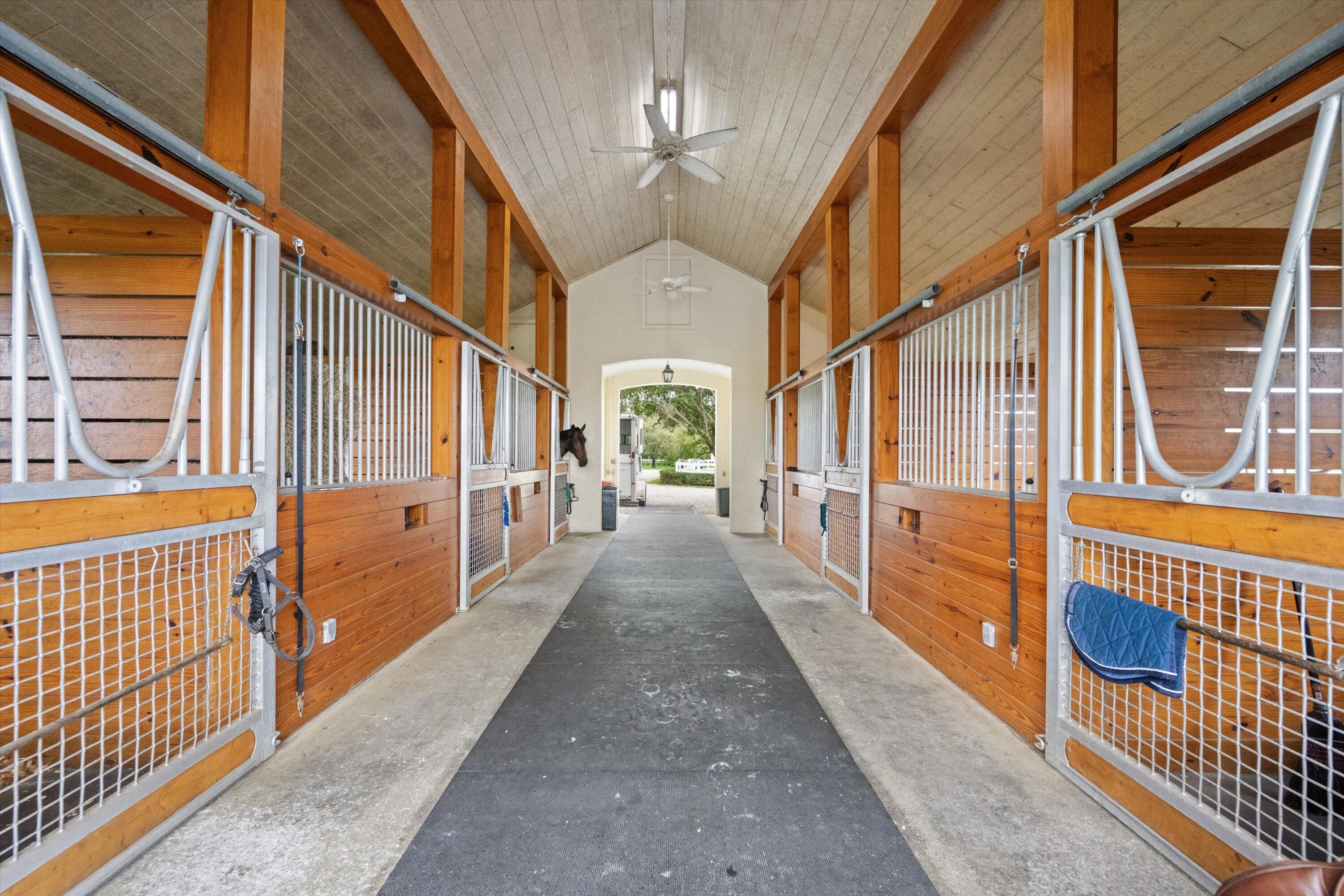 PALM BEACH POINT - Residential