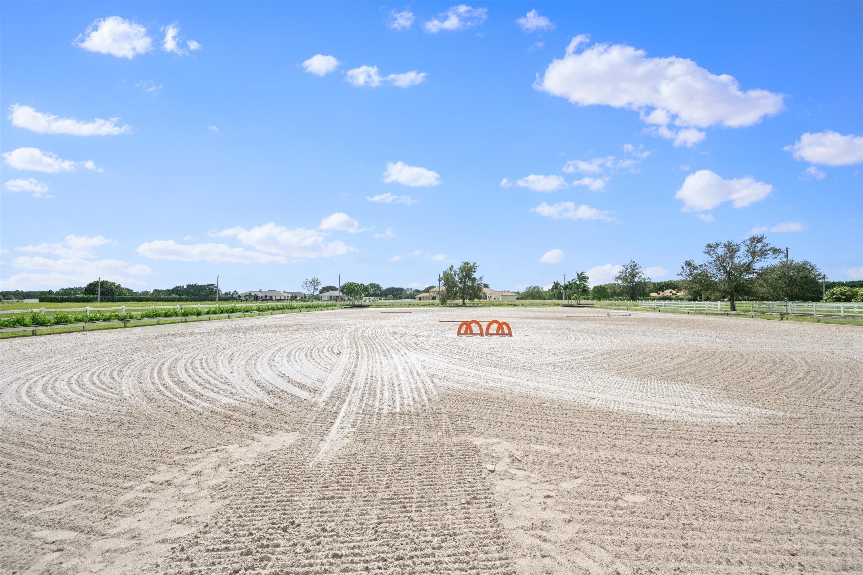 PALM BEACH POINT - Residential