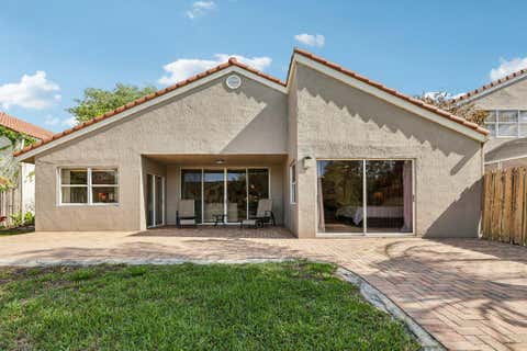 Tiny photo for 1110 NW 105th Way, Plantation, FL 33322 (MLS # B26028202)