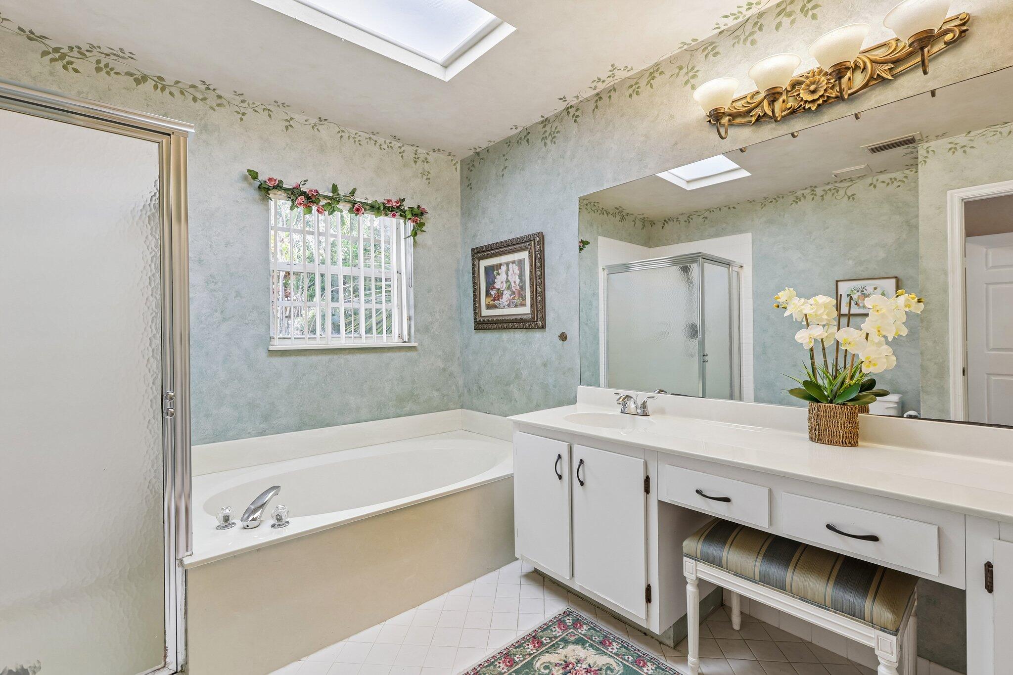 BRIDGEWATER AT PLANTATION - Residential