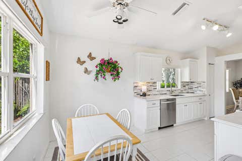 Tiny photo for 1110 NW 105th Way, Plantation, FL 33322 (MLS # B26028202)