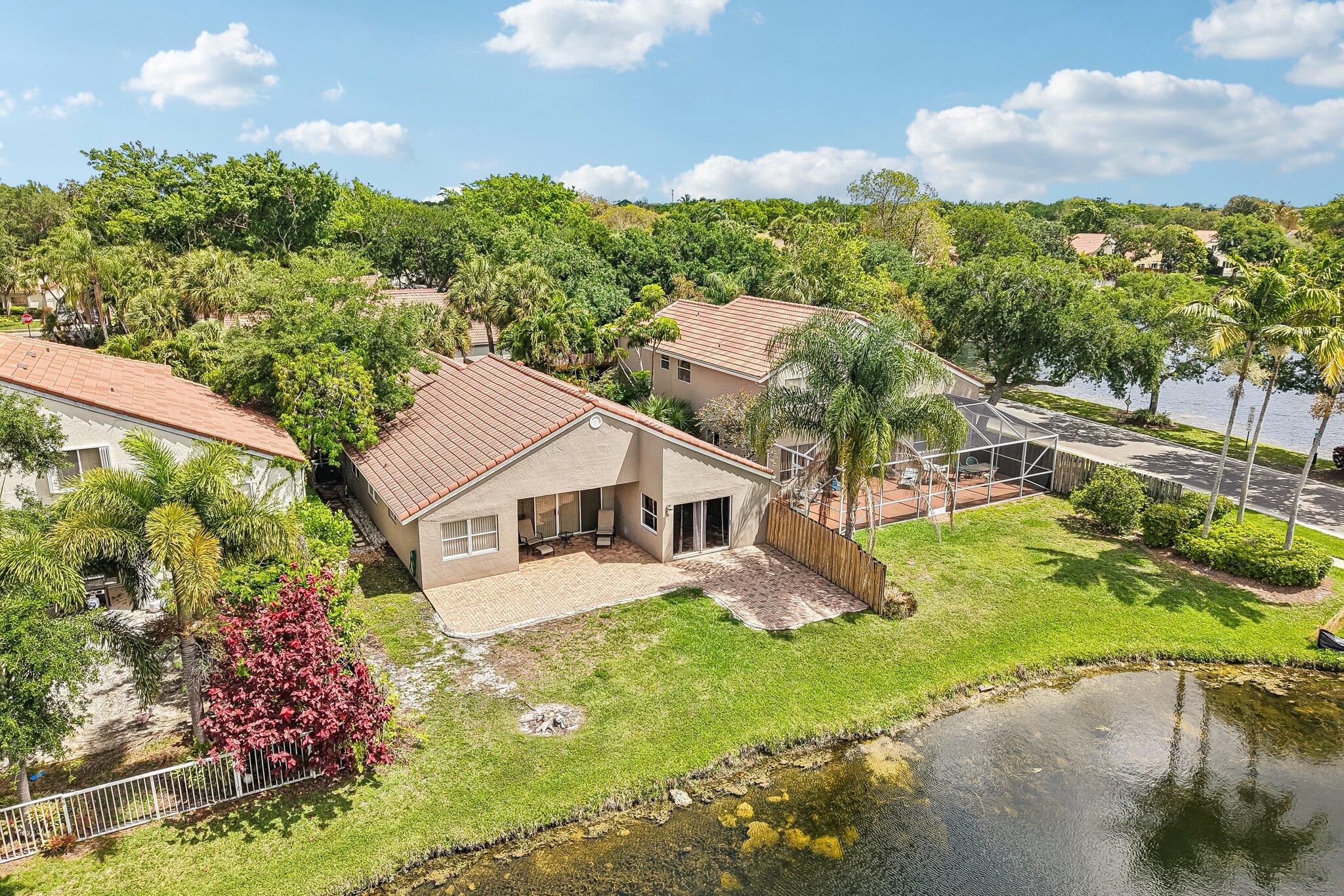 BRIDGEWATER AT PLANTATION - Residential