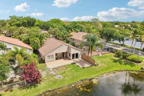 Tiny photo for 1110 NW 105th Way, Plantation, FL 33322 (MLS # B26028202)