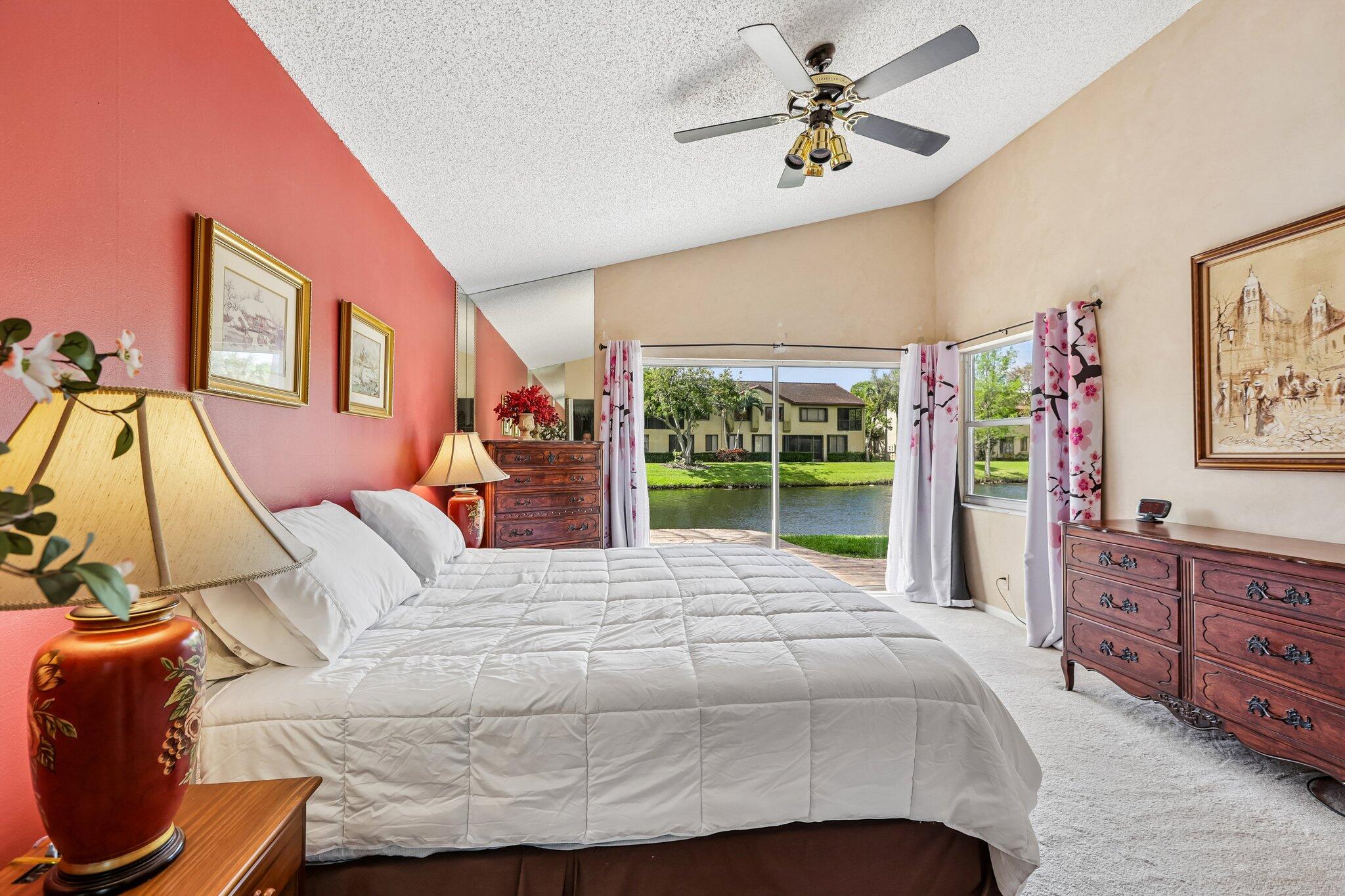BRIDGEWATER AT PLANTATION - Residential