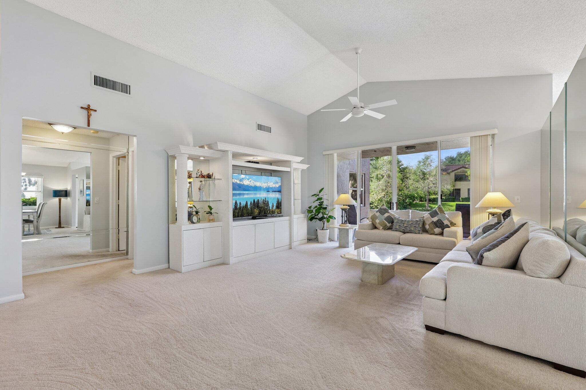 BRIDGEWATER AT PLANTATION - Residential