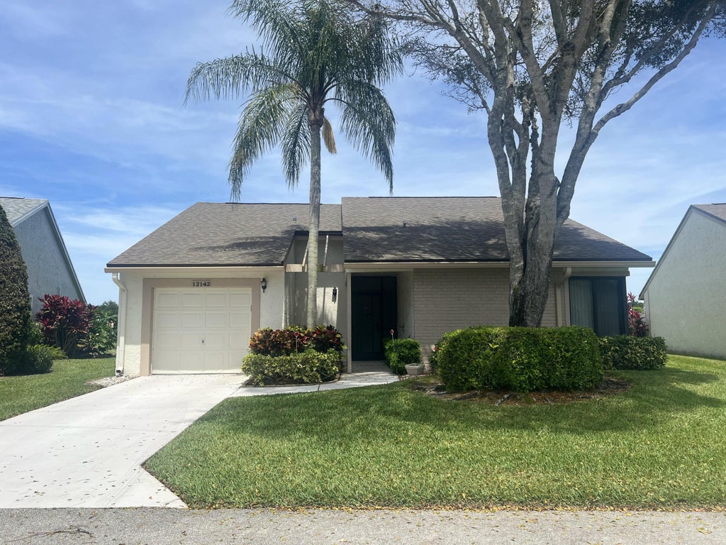 Photo of 12142 Country Greens Boulevard, Boynton Beach, FL 33437 (MLS # B26046342)
