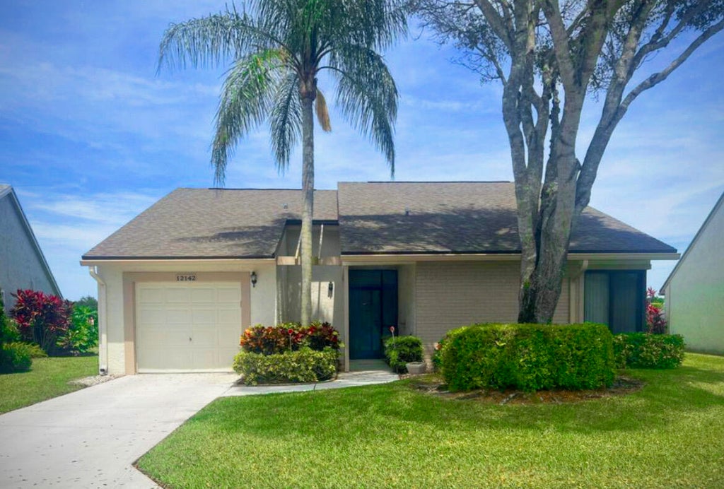 Photo of 12142 Country Greens Boulevard, Boynton Beach, FL 33437 (MLS # B26046342)