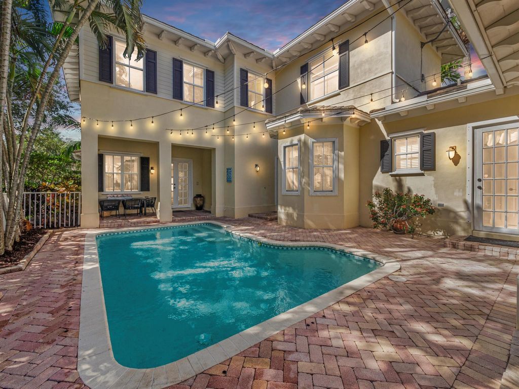 Photo of 137 Inkberry Drive, Jupiter, FL 33458 (MLS # R10920992)