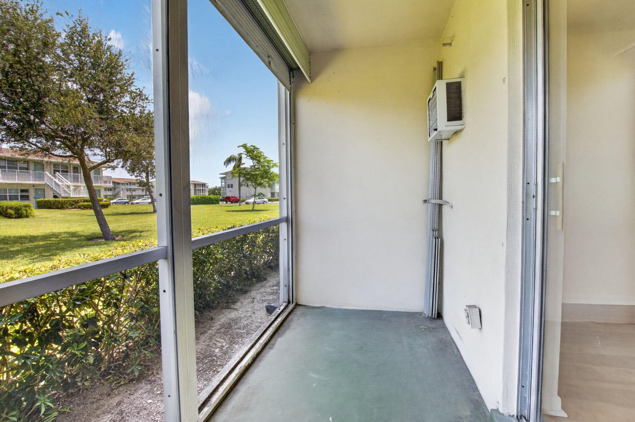 STERLING VILLAGE 660 CONDO - Residential