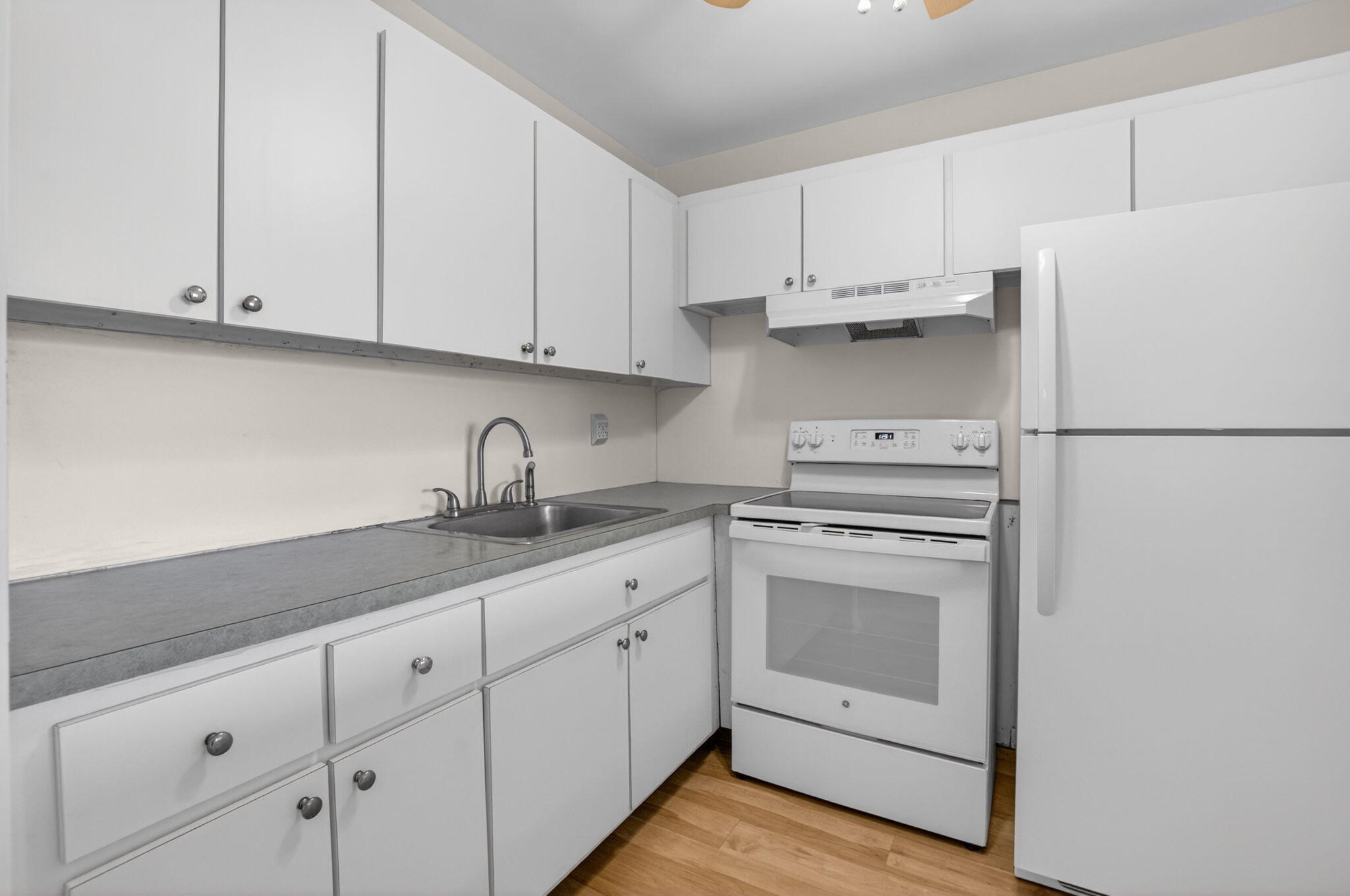 STERLING VILLAGE 660 CONDO - Residential