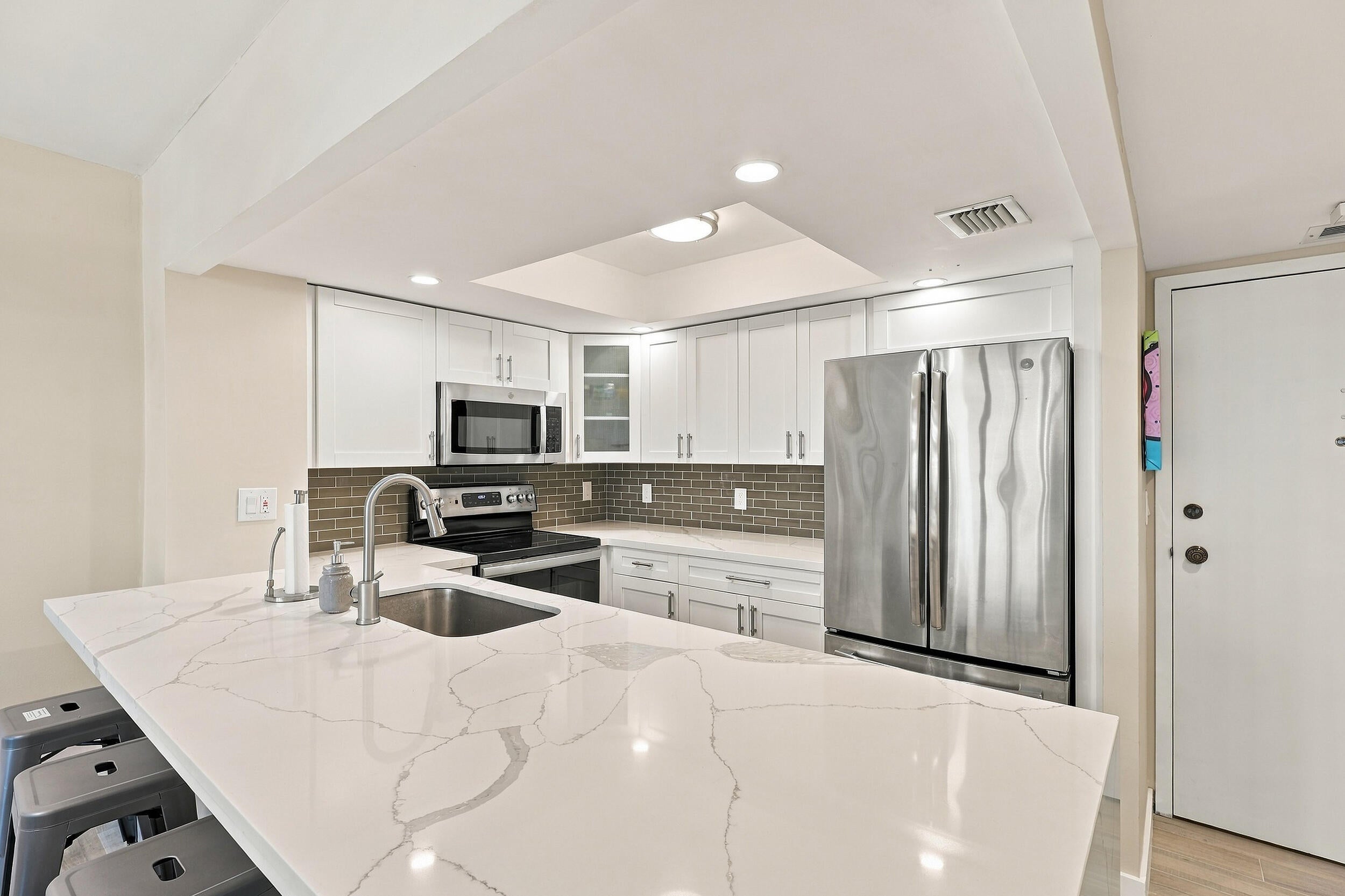 3540 S OCEAN Boulevard 611