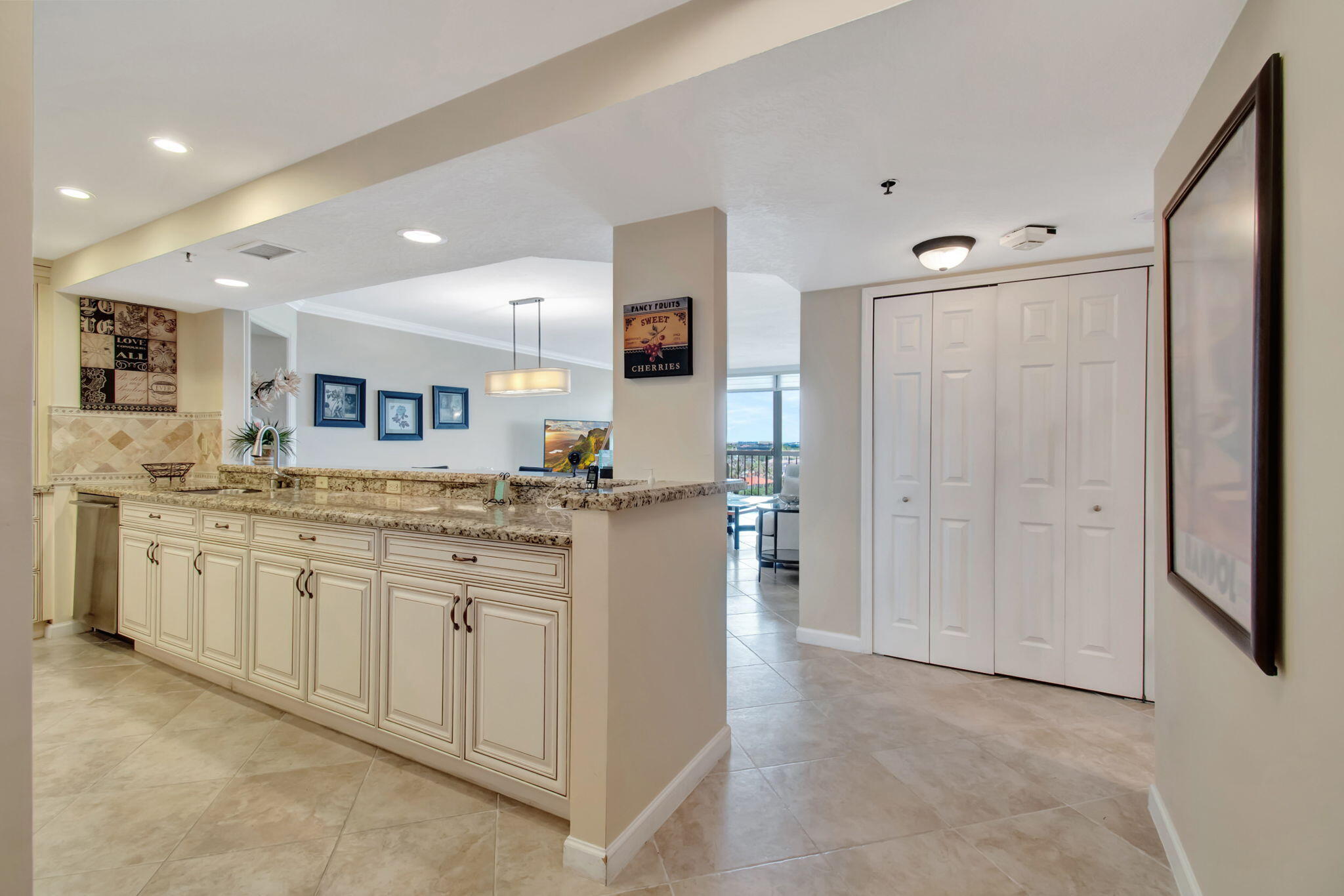 4740 S OCEAN Boulevard S 909