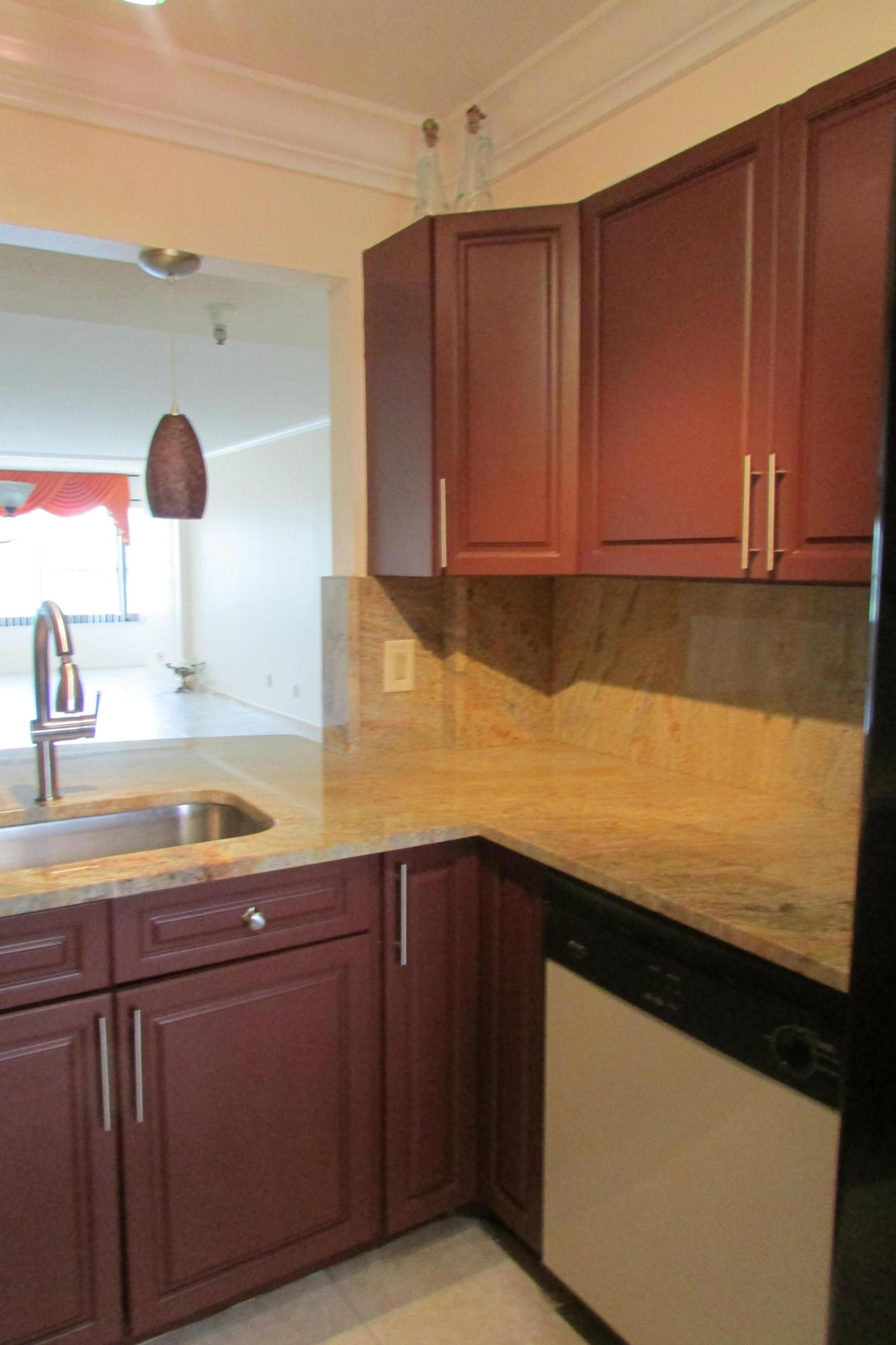 GLENS CONDO - Residential