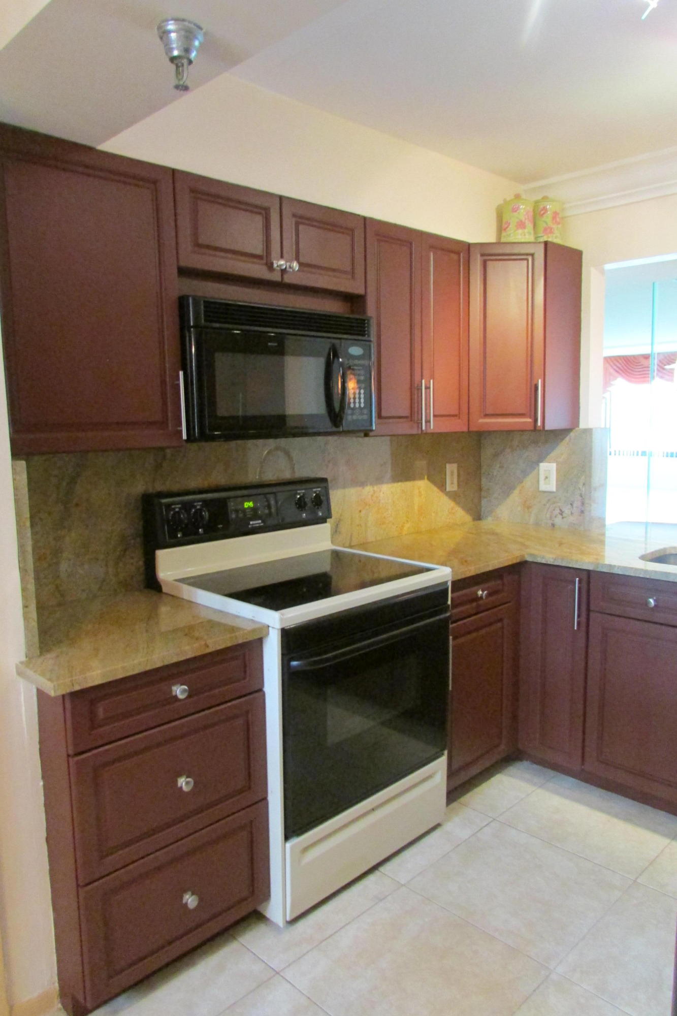 GLENS CONDO - Residential