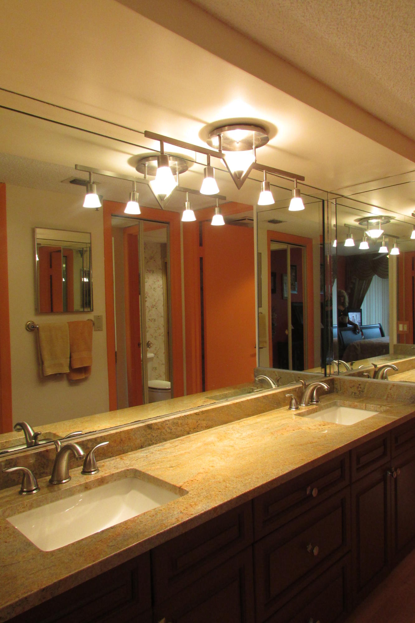 GLENS CONDO - Residential