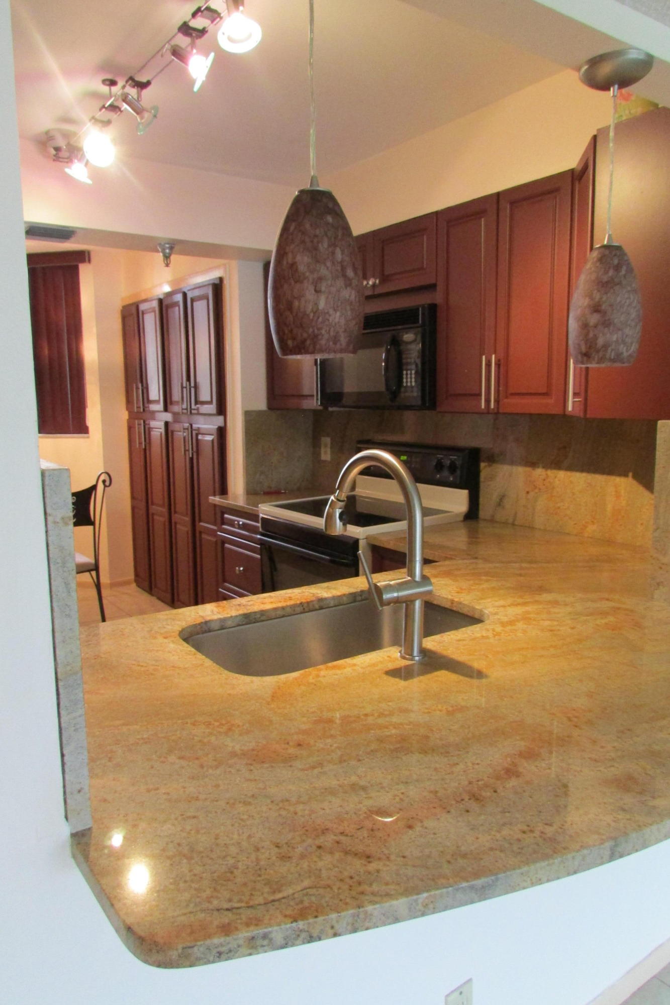 GLENS CONDO - Residential