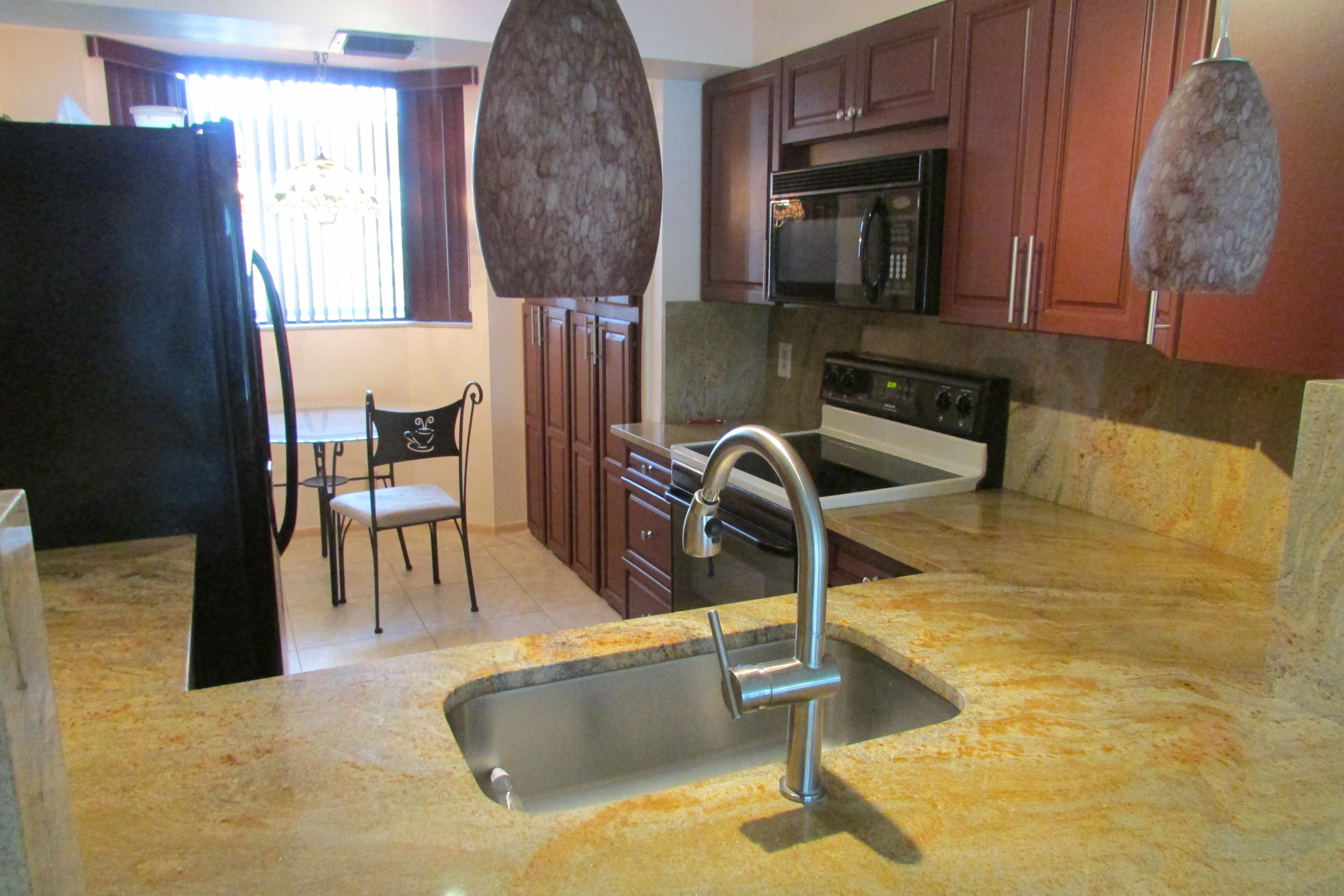 GLENS CONDO - Residential