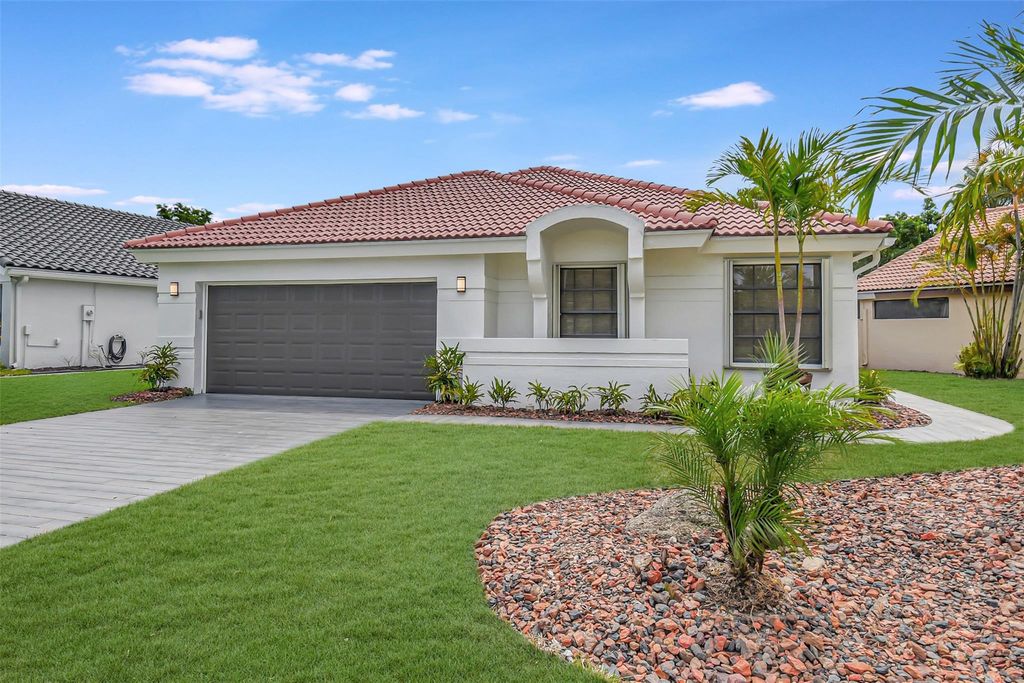 Photo of 11092 Highland Circle, Boca Raton, FL 33428 (MLS # F10409896)
