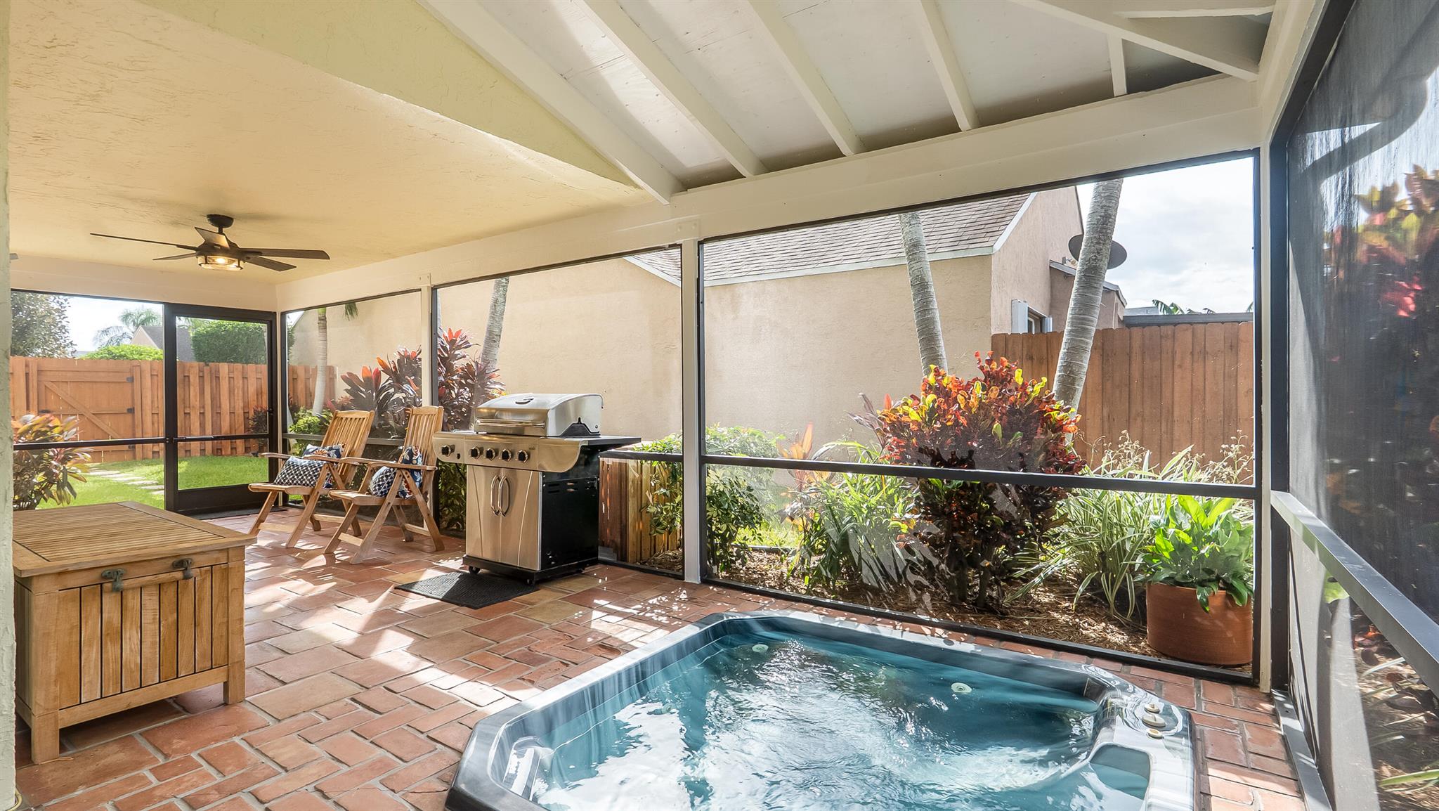 TRENDS AT BOCA RATON UNIT - Residential