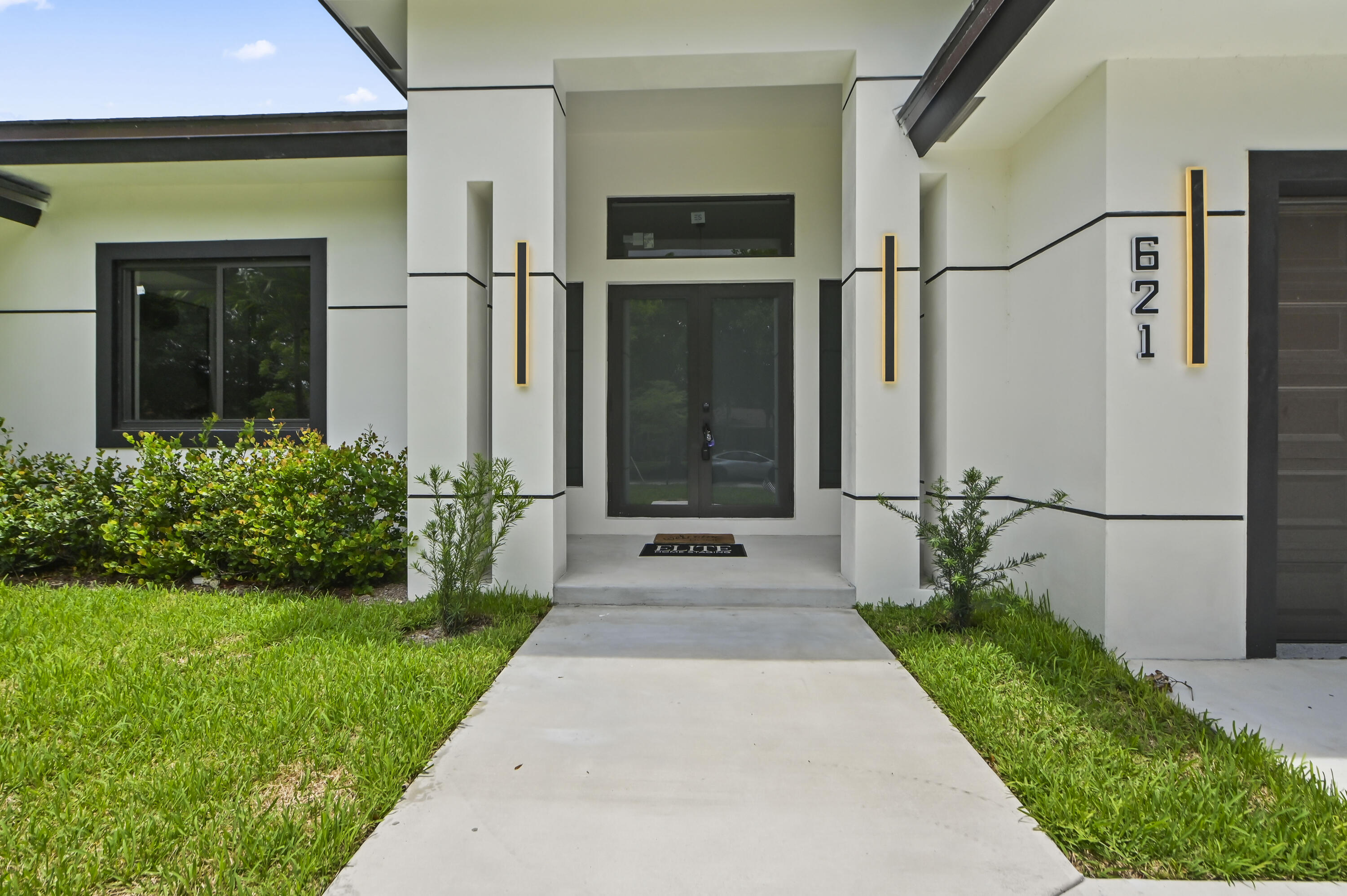 621 NW 42nd Avenue