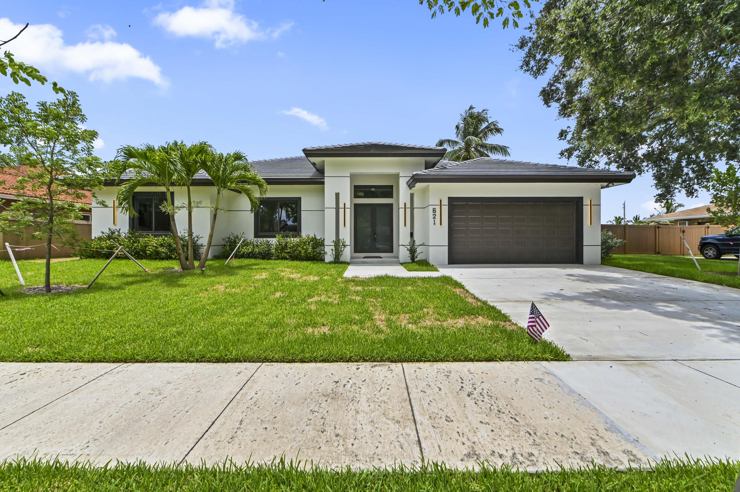 621 NW 42nd Avenue